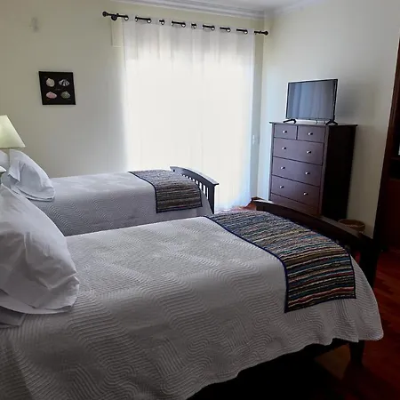 Vivenda Da Saudade 4* أنغرا دو إِراويزو